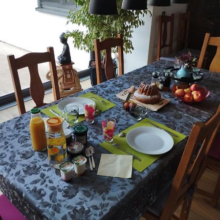 サント・マリー・オー・ミーヌ L'Ecrin Des Biches Bed & Breakfast エクステリア 写真